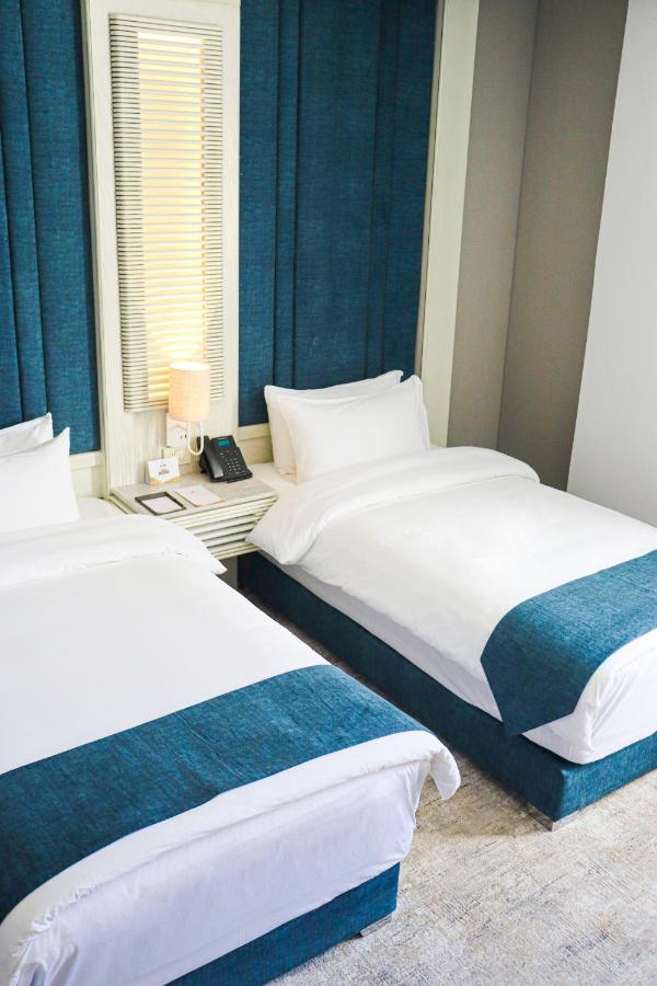 Rival Hotel Amman Luaran gambar